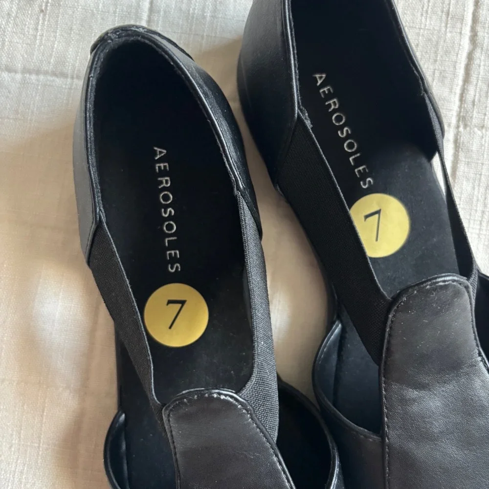 Aerosoles Fisherman Flats Women Size 7 Black Cutout Elastic Square Toe Slip On